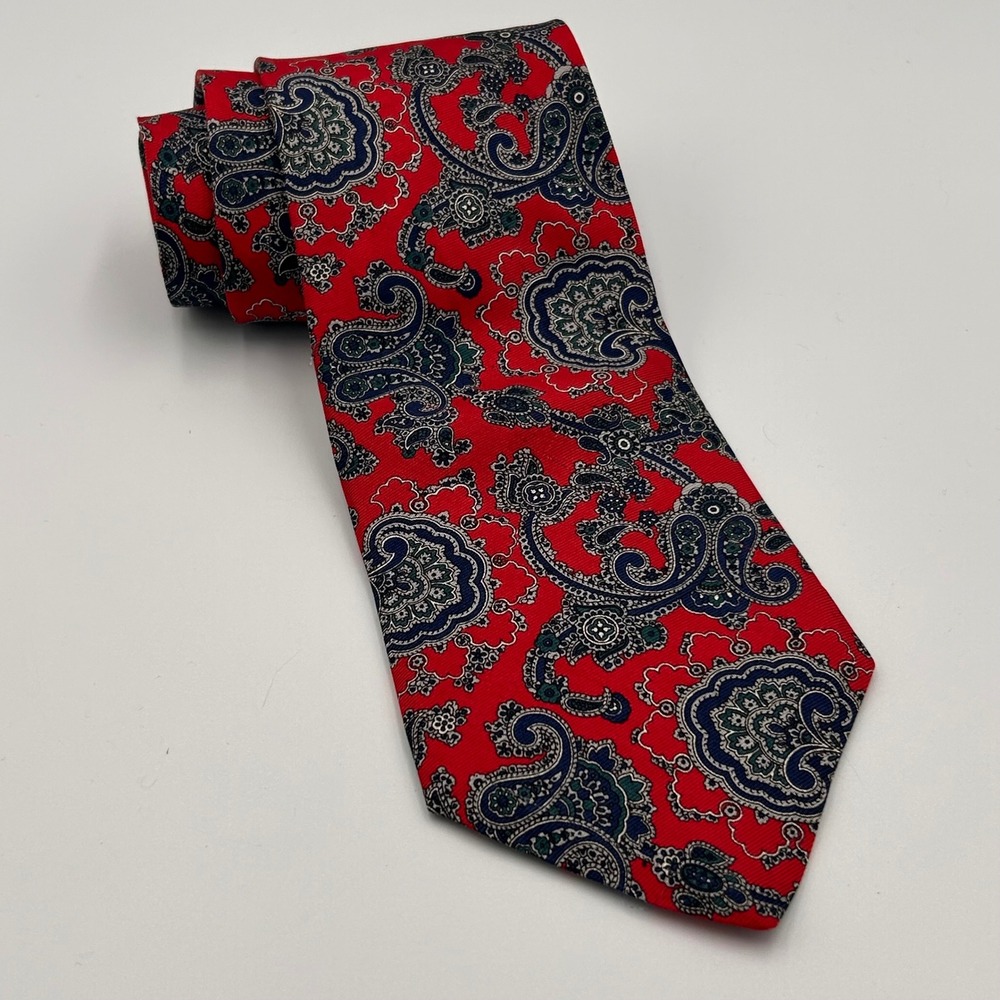 BERT PULITZER Collectors Edition Red Paisley Silk Foular Mens Neck Tie
